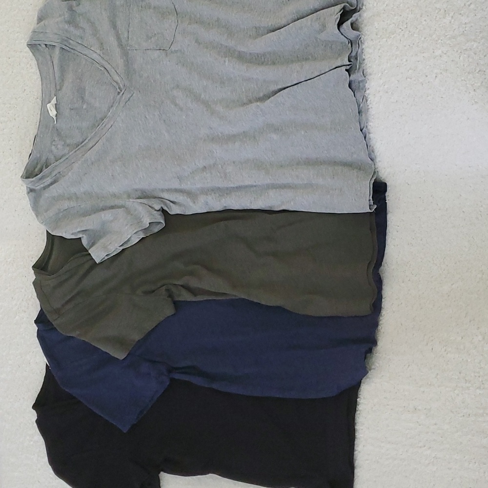 Caslon vneck short sleeve pocket t (qty 4)